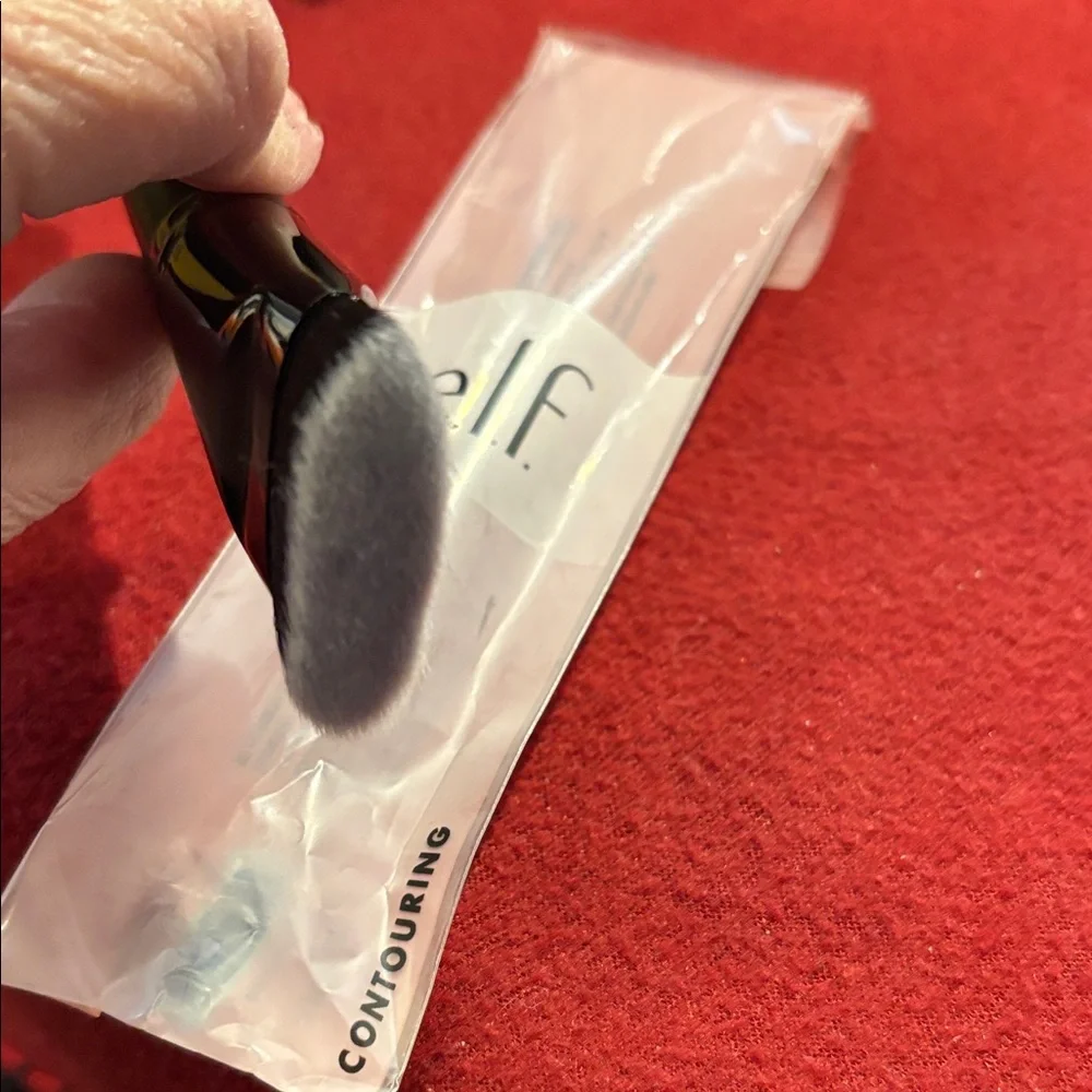 ELF Black Contouring Makeup Brush